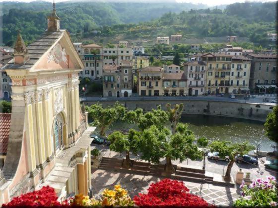 B&B I Girasoli Dolceacqua Exterior foto