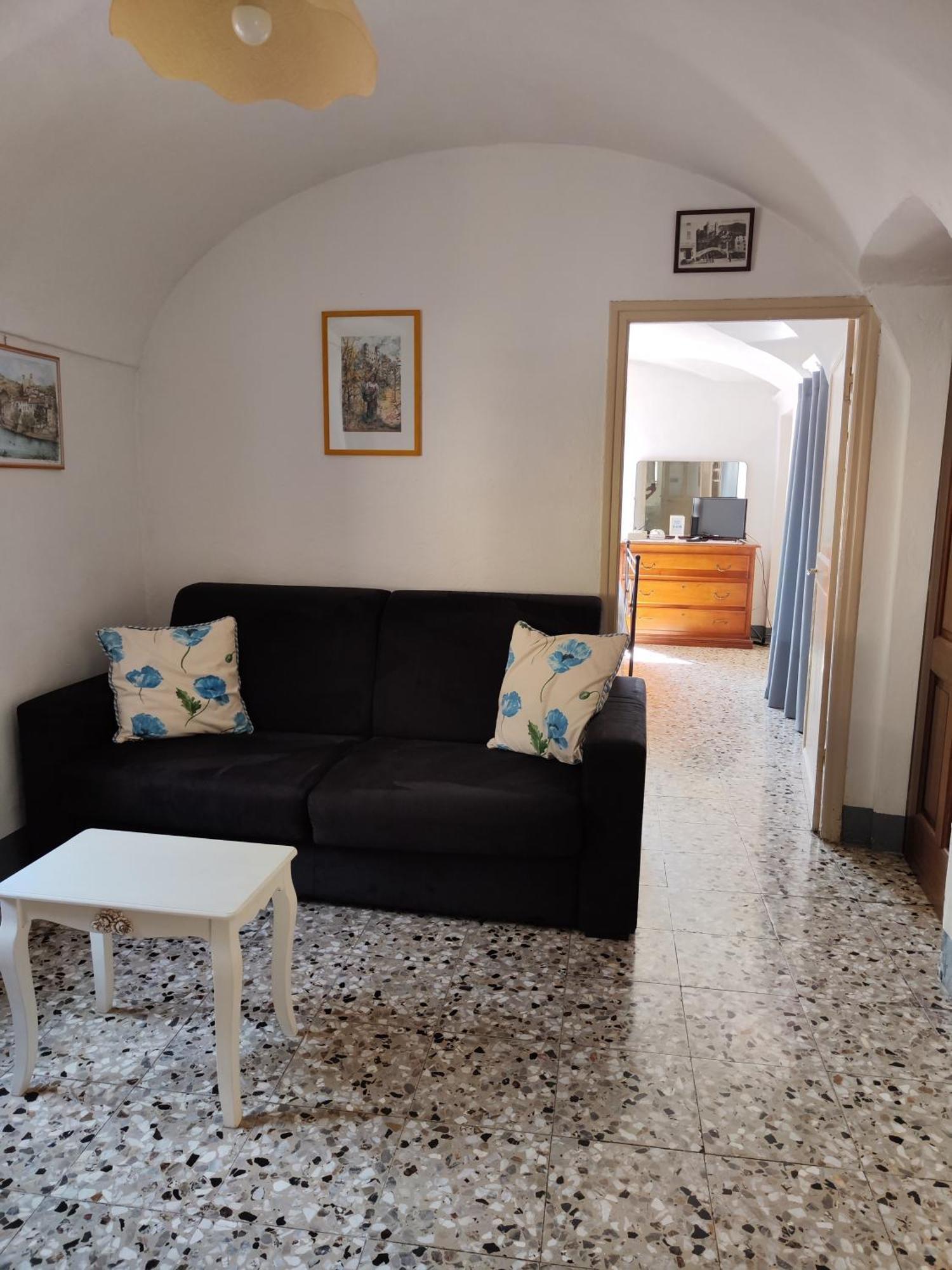 B&B I Girasoli Dolceacqua Exterior foto